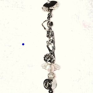 Sun catcher for car's rearview mirror